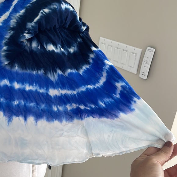 Size small - Picture 3 of 7